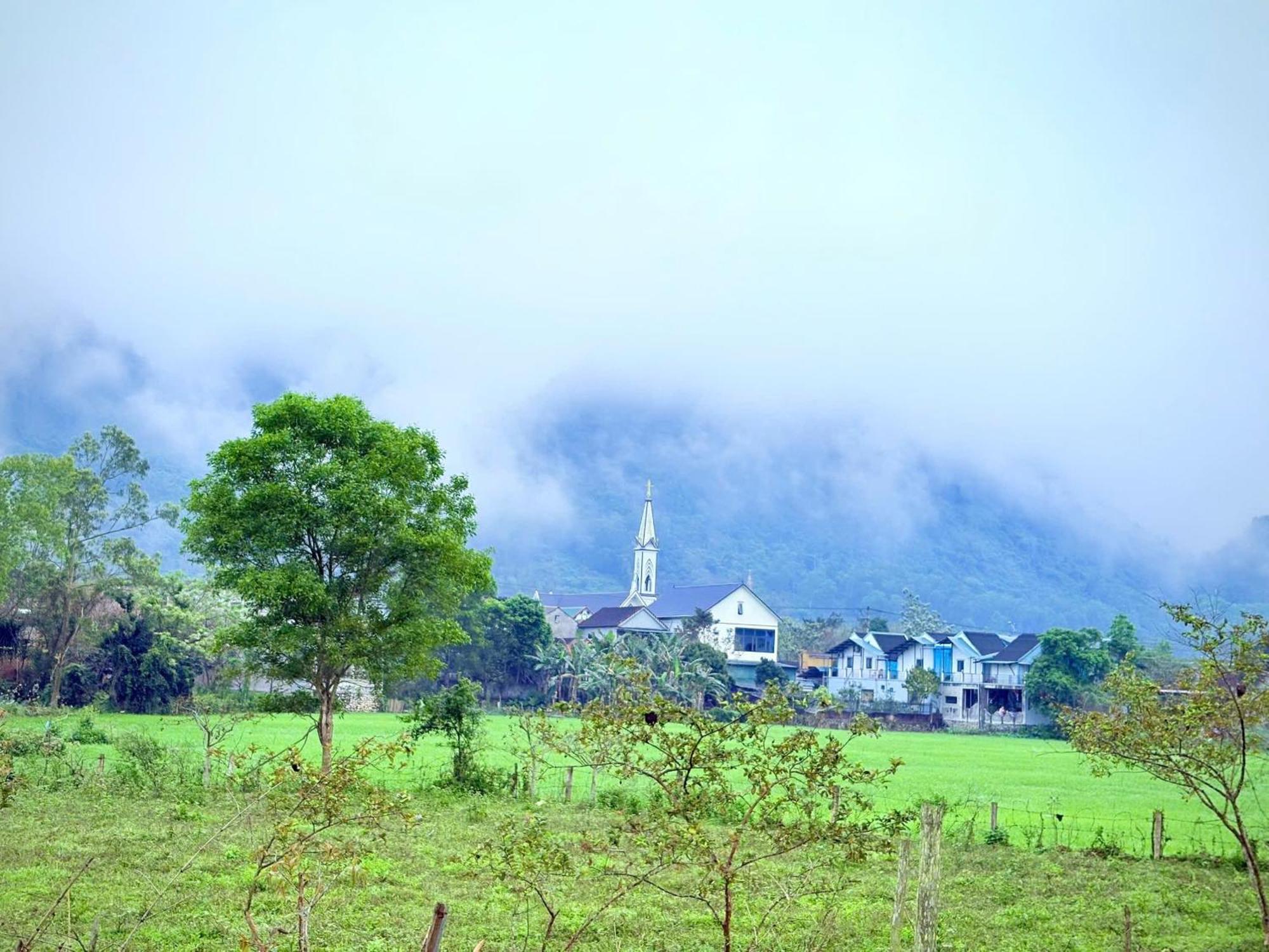 Jungle Boss Homestay Phong Nha Exterior foto